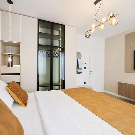 Apartment Platea Magna Lux *